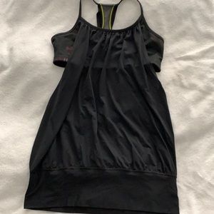 Lululemon women’s sports bra tank